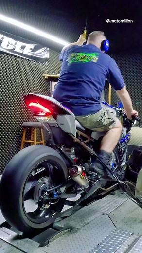 Potencial de potencia del BMW S1000RR: 208 WHP