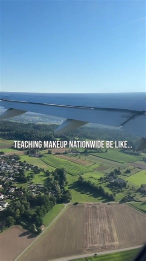 Teaching makeup worldwide be like… 🌍✨ One week I’m in one city, the next I’m halfway across the country (or the world), teaching beginners who once thought, “I could never do this.” Different accents. Different cultures. Different faces and skin tones. But the same moment every single time. That click when it finally makes sense. From students who’ve never held a brush to artists realizing they can charge for their work and turn passion into a real business. Makeup has no language barrier. Conf