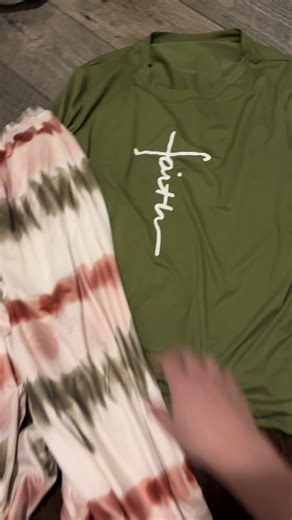 How cute!!! Tap the orage cart to buy. ❤️ #outfit #pajamas #cute #fyp #pjs