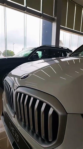 Sẽ có rất nhiều ước mơ mơ sở hữu chiếc SAV BMW X5 huyền thoại. Ngay khi giá đang tốt thì hãy sở hữu.