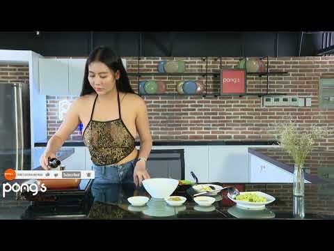 Cooking by beautiful actress Pong Kyubi 🥰