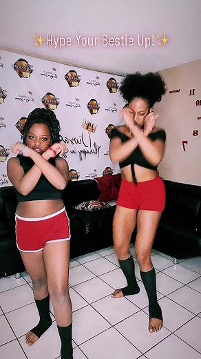 Hype your bestie up! 🫶🏽 #hypeyourbestieup #motheranddaughtervibes #minime #daughter #momslife #bestfriends #bestie #live #love #enjoylife #model #dancer #momsover30 #influencer #humor #entrepreneur #comedian #fyp | Diosa