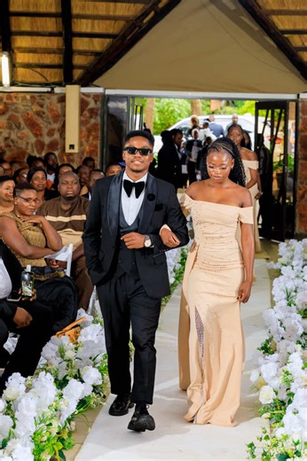 Zim weddings are the Best 🇿🇼💫 Stunning morning display from @classic_bridal_crew 1st pair : @Chitex_Choreography @ginah_naidoo Shotby : @itapmedia 📸 #weddings #ceremony #bridalteam #fypシ