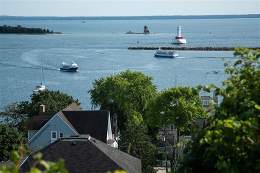 Mackinac Island ferries are running. Guide to tickets, prices, schedules