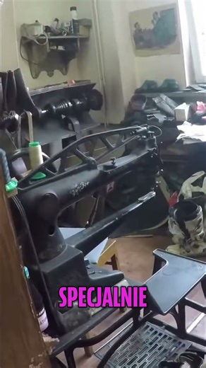 Biznes z ZUS? Jak sobie radzą szewcy? #shorts