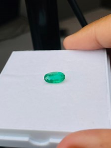 Zambian Emerald 1.50ct Oval, AAA Quality, High Luster, 10.2x5.5mm Natural Green Emerald Gemstone - Etsy