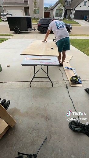 DIY ARCH BACKDROP! Step by step how how to build an arch backdrop. Step 1: Cut board to desired size and make round arch. DIY Hacks , DIY Backdrop #diy #backdrop #woodworking #build #ryobi #build #trending #tutorial #custom #wood #dallas #stepbystep #party #decor #fypage #fypシ゚viral #tool #archbackdrop