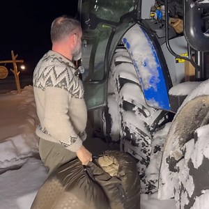 CAMPING IN HIGH SNOW WITH A PORTABLE FOREST HOT #camping #campingtrip #campingfun #campingvibes #campingcar | Outdoor Camping