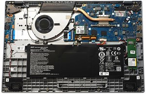 Acer Extensa 15 (EX215-33)の開け方 - 分解とアップグレードオプション