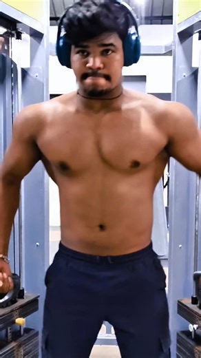 Surada Rambabu on Instagram: "Isuzu engine💨 (starting problem anthey) 🙇 . . #explore #instagram #foryoupage #rajasaab #prabhas"