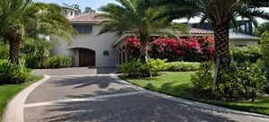 6 Driveway Edging Ideas | DoItYourself.com