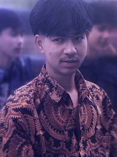 Handsome in Batik: Luky Rezakurnia's Stylish Look