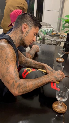 The people of Palawan are amazing ❤️ had a great time meeting everyone and answering questions at the Fight Club Philippines Fitness Resort media day! Looking forward to meeting more of you over the week here in Palawan 🇵🇭📍 #Palawan #Pinoy #Philippines #Filipino #Boxing | Shaun Pelayo