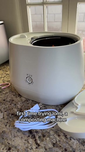 Lomi Compost Machine: First Impressions & Review