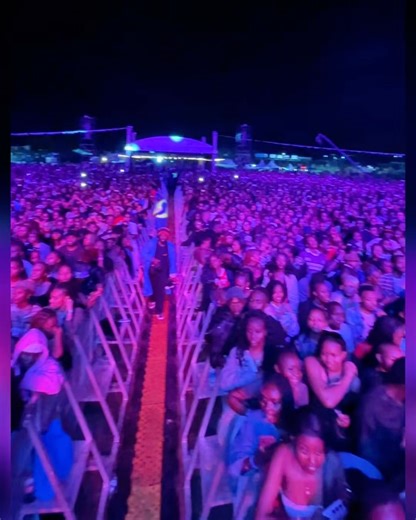 Mpasho Kenya on Instagram: "How the Sauti Sol Performance unfolded at the 2025 Solfest Fan Show at Uhuru Gardens. Sauti Sol delivered a remarkable performance that left fans yearning for more. Swipe left to view the magic! Cc @bienaimesol @savarafrica @willis.chimano @itsmefancyfingers @sautisol 🎥 @dennismilimo"