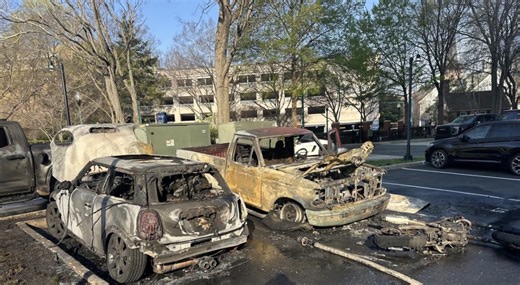 Crews in Norfolk respond to vehicle fires on St. Paul’s Blvd
