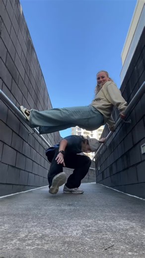 Find Out the Square Root of 64 - Quick Math Solution