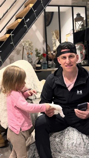 Every man for himself when it comes to changing a diaper 🤣 #humor