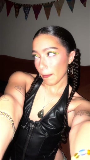 Woof Twinkle T1ts and Superyacht BRM: 70s Eyeshadow with Maya Winky