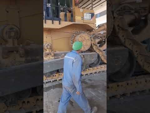 How to install bulldozer chain track