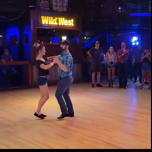 HOW TO TWOSTEP COUNTRY SWING