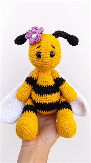 How to crochet a bee (tutorial) 🐝#crochet #amigurumi #amigurumitutorial #crochetbee #crochettutorial