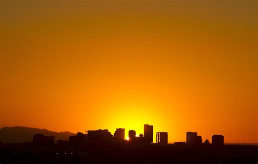 Daylight saving time ends (slightly) earlier in 2025. Here's when to 'fall back.'