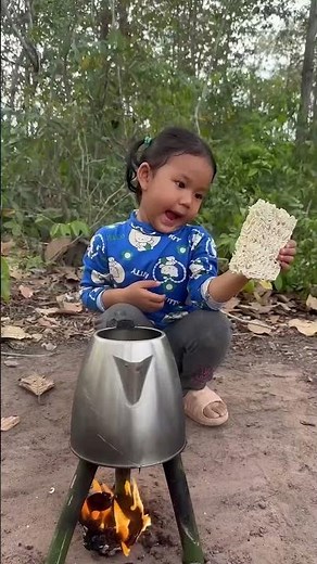 Survival Skills- Single mom show SMART ideas and USEFUL with noodles in forest #camping #bushcraft