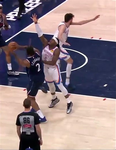 Chet Holmgren what A defensive play 🤯 #kuysandy #nba #short #okc