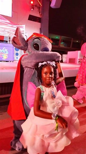 Did Stitch & Angel Just Give Talia a Royal Bow?!😭🎃 #kidsfashion #disneyhalloween