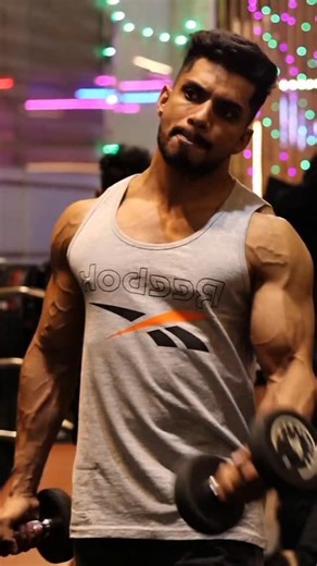 VIRENDER VATS PANDIT on Instagram: "Fitness sirf workout tak limited nahi hoti 🤍 Body ko daily chahiye right fats — Omega-3. HealthyHey Fish Oil mein milta hai ✔️ 1000 mg Omega-3 ✔️ EPA + DHA support ✔️ Burpless & mercury-free formula Heart ❤️ joints 🦵 brain 🧠 Sabka daily support. Agar health ko seriously lete ho, toh Omega-3 ko ignore mat karo. HealthyHey Fish Oil — Wellness ka daily dose! 🛒 Available on Amazon 💬 Comment “Fish oil” for link #HealthyHey #Omega3 #FishOil #DailyWellness #Fitn