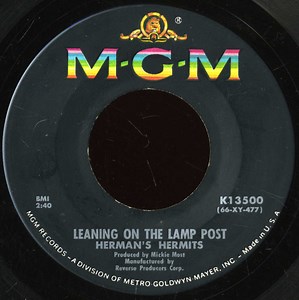 Herman's Hermits - Leaning On The Lamp Post / Hold On!
