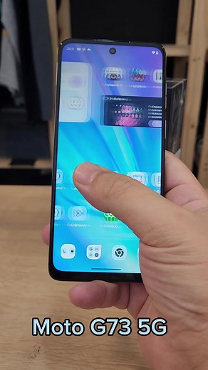 E o Moto G73 5G tá na mão! Com Dimensity 930, 8GB de RAM, 128GB de armazenamento, bateria de 5000 mAh e Android 13. ⠀#motog73 #motorola #motog735g