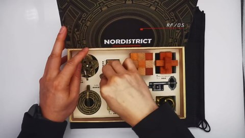 9PCS Metal Brain Teaser Puzzle Set – 9 Brain Teaser Puzzles with Display Rack, 3D Logic Puzzle Games for Adults & Teens, Fun Gift for Birthday, Christmas & Family Party