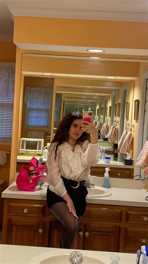 Abir 💅🏻💗🌸 on Instagram: "She’s really was the most beautiful woman @abirbelli 🫶🏻"