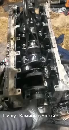 Removing the Camshaft from a Mechanical Engine
