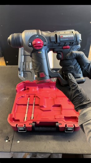 Martello Perforatore 12V Brushless: Potenza e Versatilità