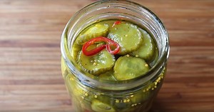 Les meilleurs petits concombres marinés et sucrés