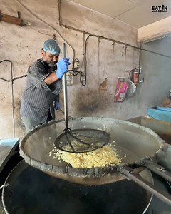 Huge Automatic Fryum Making Factory In Gujarat, India #viralreels #markzuckerberg #viralpost | Karan Thakkar