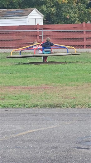 Colin torturing cam. Lol then these lil teenage girls want to tell cam to shut up. They regretted that real quick. I'm not the one. Don't be at a public park where kids scream and play. But I wasn't so nice lol | Florence Cline