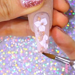 Delicate Acrylic 3D Flower Design | Best Art Nails