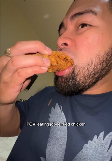 Indulging in Jollibee Fried Chicken Mukbang Experience