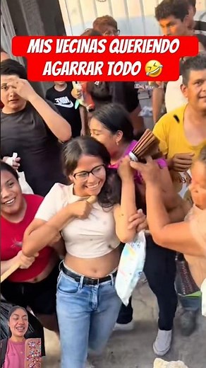 Half for one, half for the other 🤣 #viral #humor #carnival #neighbors #cake #fypviralシ
