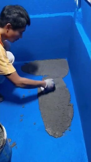 Pour the cement plaster onto the pool floor and then spread it evenly around the pool doesn't leak.