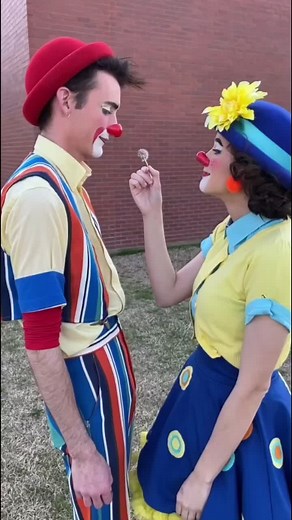 Exciting Circus Demo with TikTok-Friendly Music