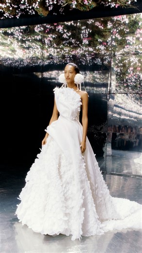 Dior Official on Instagram: "Dior Spring Summer 2026 Haute Couture by Jonathan Anderson. Creative direction Jonathan Anderson Styling Benjamin Bruno Hair Guido Palau Makeup Peter Philips Casting Ashley Brokaw Manicure Ama Quashie Music Studio Frederic Sanchez Production La Mode en Images Movement MJ Harper Show coordination Holmes Production Floral set design by Chauvin Paris Broadcast direction Titre Provisoire Location Musée Rodin #DiorCouture"