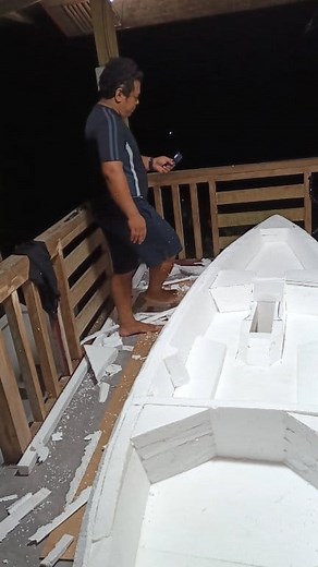 297K views · 4.7K reactions | Day 2 making My DIY KAYAK..matatapos ko rin to #DIY #homemade #forfishing | AK Fishing Adventure Vlogs | Facebook