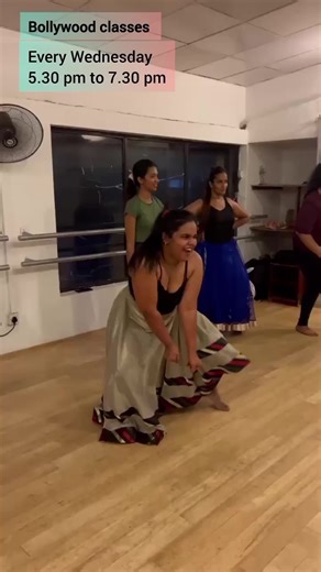 Bollywood Dancing classes 💃💖 Whether you're a pro or just looking to have some fun, this is the perfect chance to shake off the stress and enjoy the rhythm with us! we are conducting Bollywood classes. for more details drop a message🤗✉️ Conducted By: @Madhu Priyanwadha #bollywoodrazzmatazz #BollywoodDance #BollywoodVibes #BollywoodDancing #BollywoodMoves #BollywoodGroove #DanceWithUs #FunWithDance #LearnToDance #DanceForJoy #ShakeOffTheStress #DanceLovers #JoinTheFun #LetsDance #BollywoodBeat