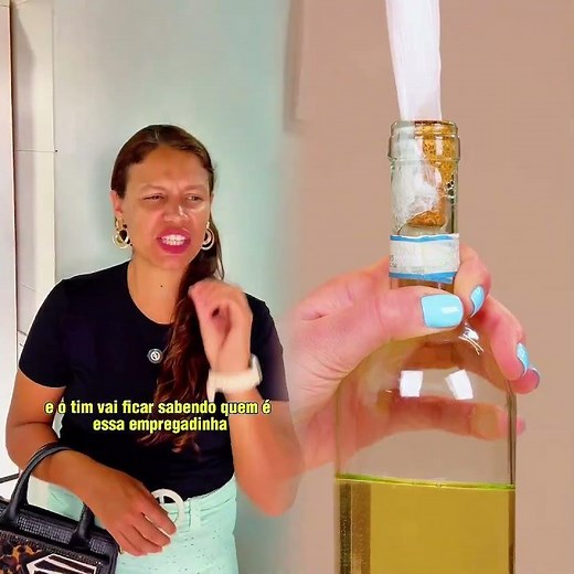 Funcionária honesta devolve dinheiro para o patrão