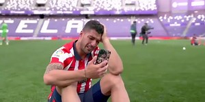 Video: Luis Suarez crying his heart out after winning La Liga with Atletico Madrid